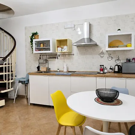 Apartment La Casa Di Ale Bari
