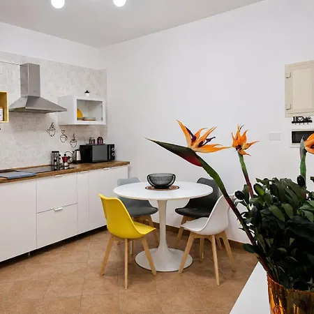 Apartment La Casa Di Ale *